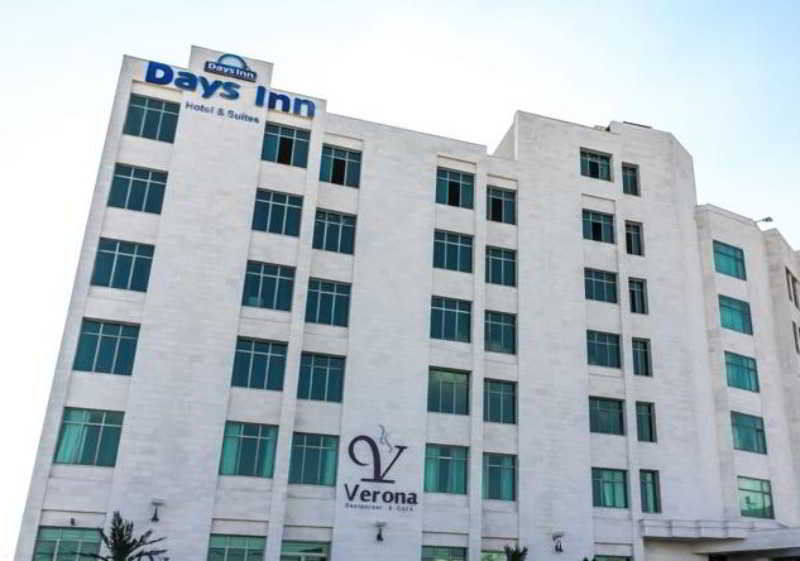 Days Inn Hotel & Suites Amman Exterior photo